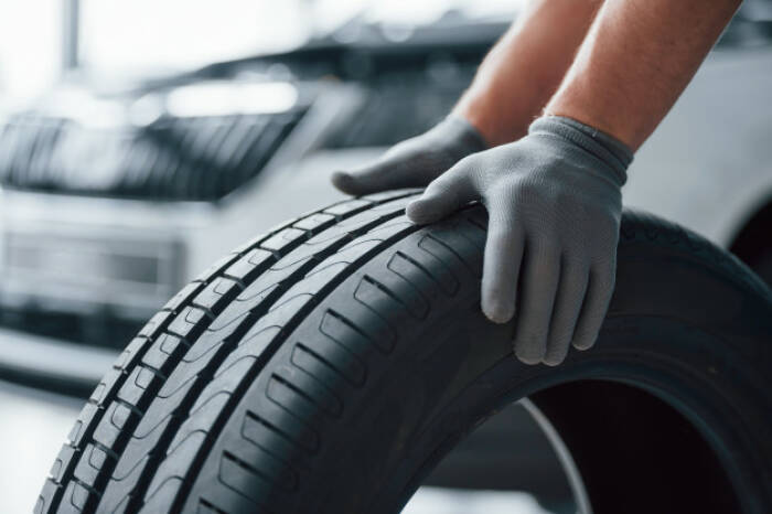 Pentingnya melakukan rotasi ban mobil